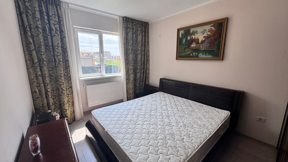 AP. 2 CAMERE, LOC DE PARCARE, CENRALA, BUCATARI INCHISA, CURTE 70 MP - Poză 2