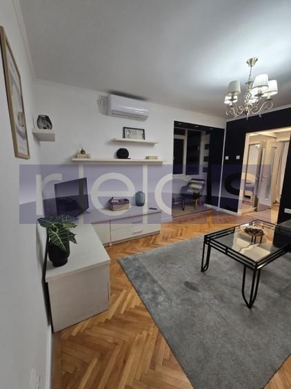 VANZARE APARTAMENT 2 CAMERE METROU PIATA ROMANA ULTRACENTRAL 40MP INVESTITIE - Poză 2