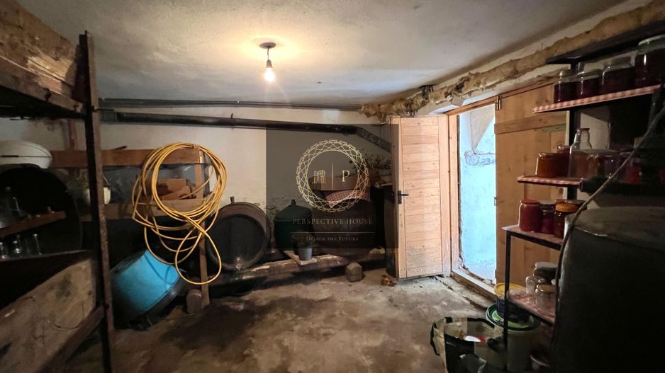 Casă pretabila 2 familii | 280 mp utili| 1350mp Teren | Garaj - Poză 25