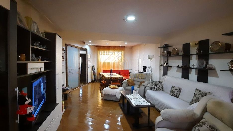 Coiciu | Vila cu toate facilitățile necesare și localizare excelentă! - Poză 11