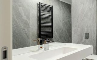 Apartament exclusivist cu vedere panoramică către Lacul Tei *** - Poză 4