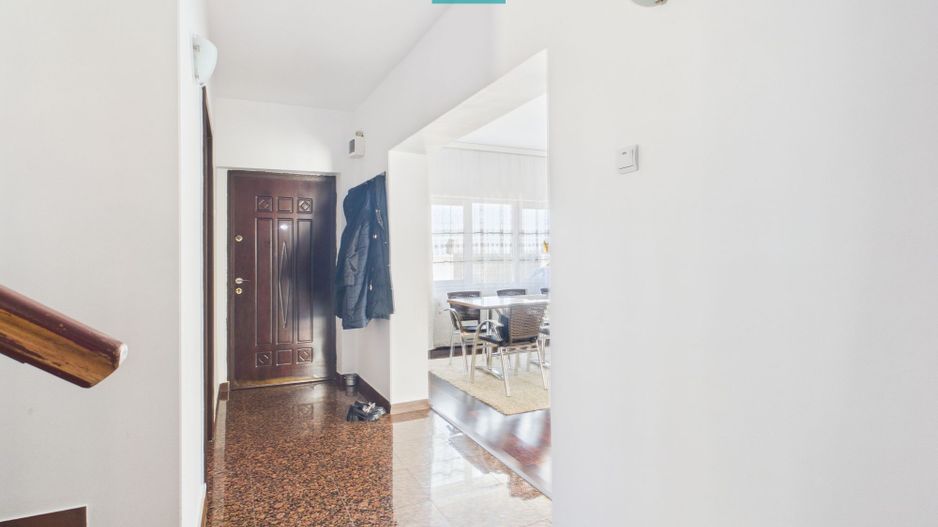 Casă individuală 8 camere - Dudeștii Noi - Poză 6