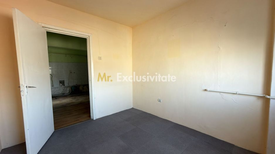 Apartament 4 camere Etaj IV, MV1, Zona Ludy - Str. Regele Ferdinand I - Carei - Poză 16