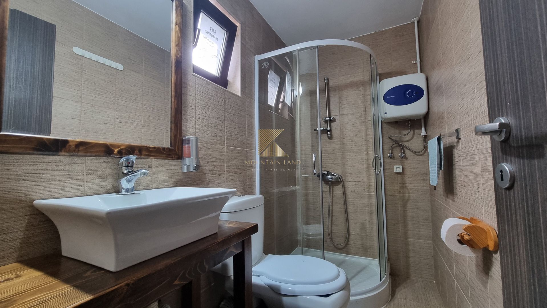 Complex turistic și proprietate deosebită de vânzare în Valea Dobârlău - Poză 20