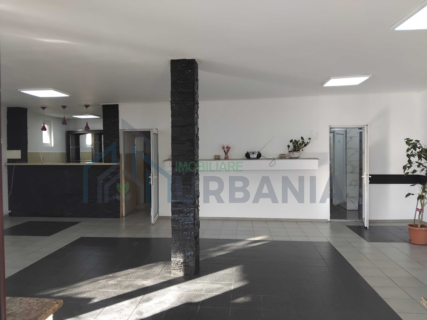 # inchiriez spatiu comercial - Poză 1