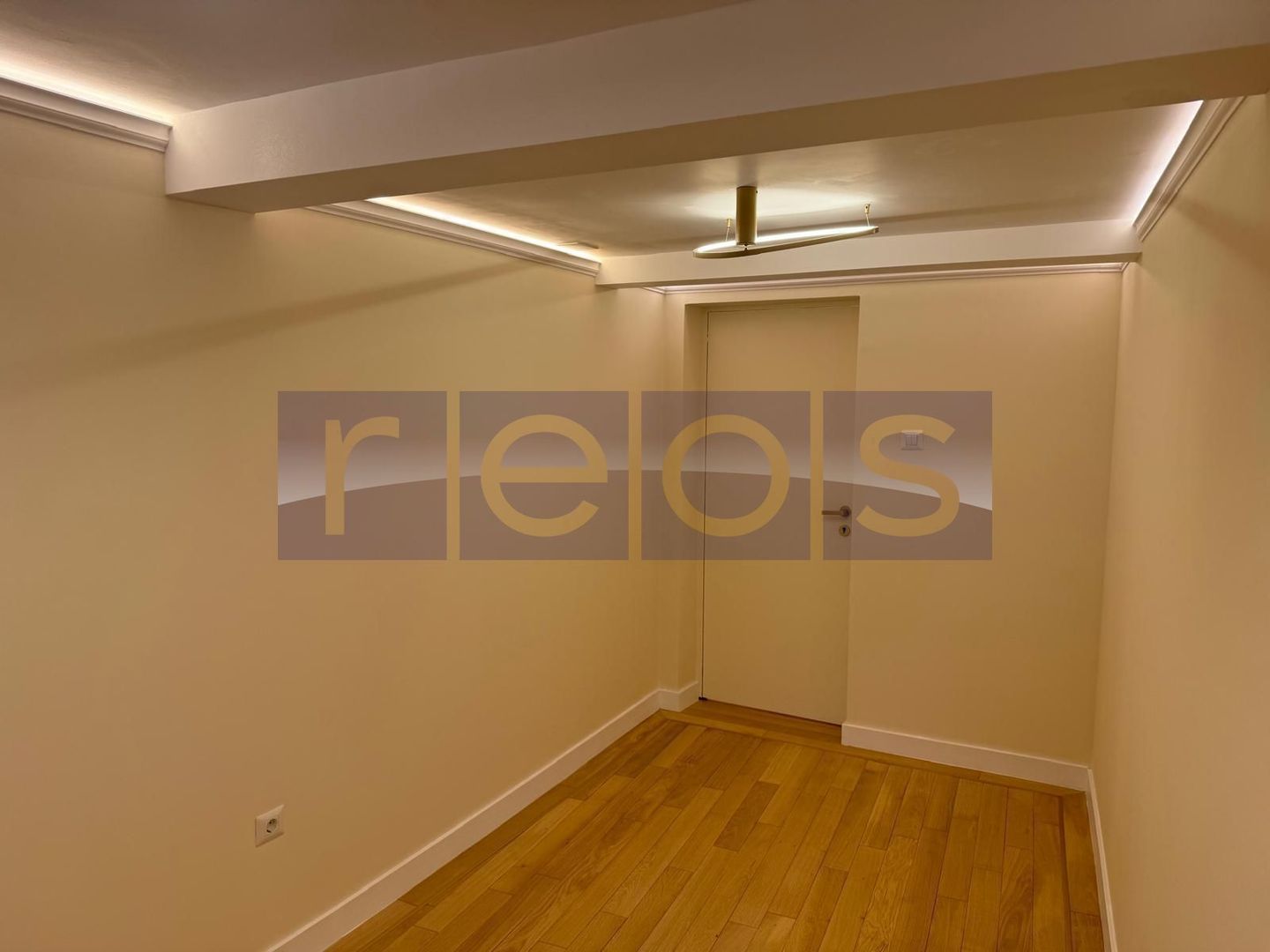 DEMISOL IN VILA | 5 CAMERE | NOU RENOVAT | FINISAJE LUX | DOROBANTI | - Poză 23