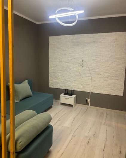 Inchiriere apartament 3 cam APARATORII PATRIEI - Poză 2