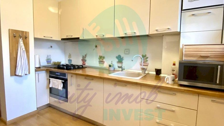 Vila cocheta cu teren de 400 mp - Poză 17