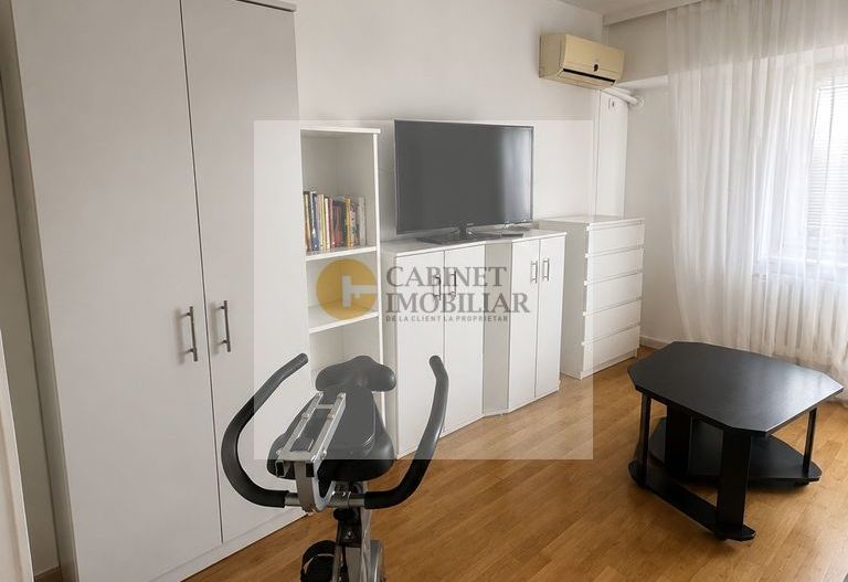 Apartament 1 camera I vedere catre rond Alba Iulia I Etaj 4 - Poză 2