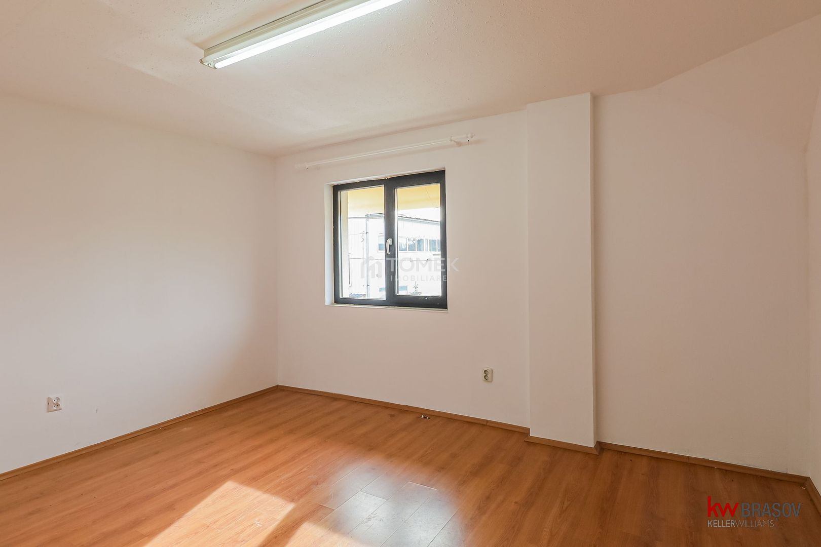Spatiu comercial/depozit/birouri -Stupini Ocolitoare - Poză 12