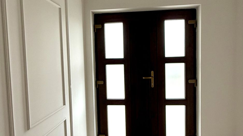 CASA TIP DUPLEX DESPARTIT PRIN GARAJ - Poză 20