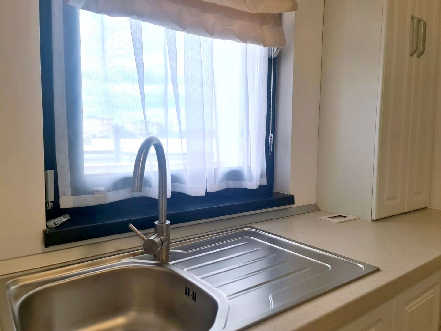 Apartament modern de închiriat în ansamblul Roka Concept, Micro 17 - Poză 11