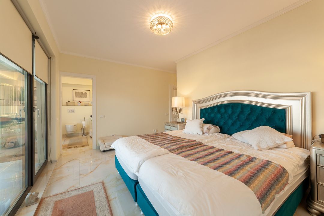 Apartament ultracentral - 3 camere, 167 mp, 2 terase, 2 locuri de parc subterane - Poză 11