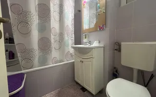 Apartament 2 camere, etaj 1, zona de Sus, mobilat și utilat - Poză 11