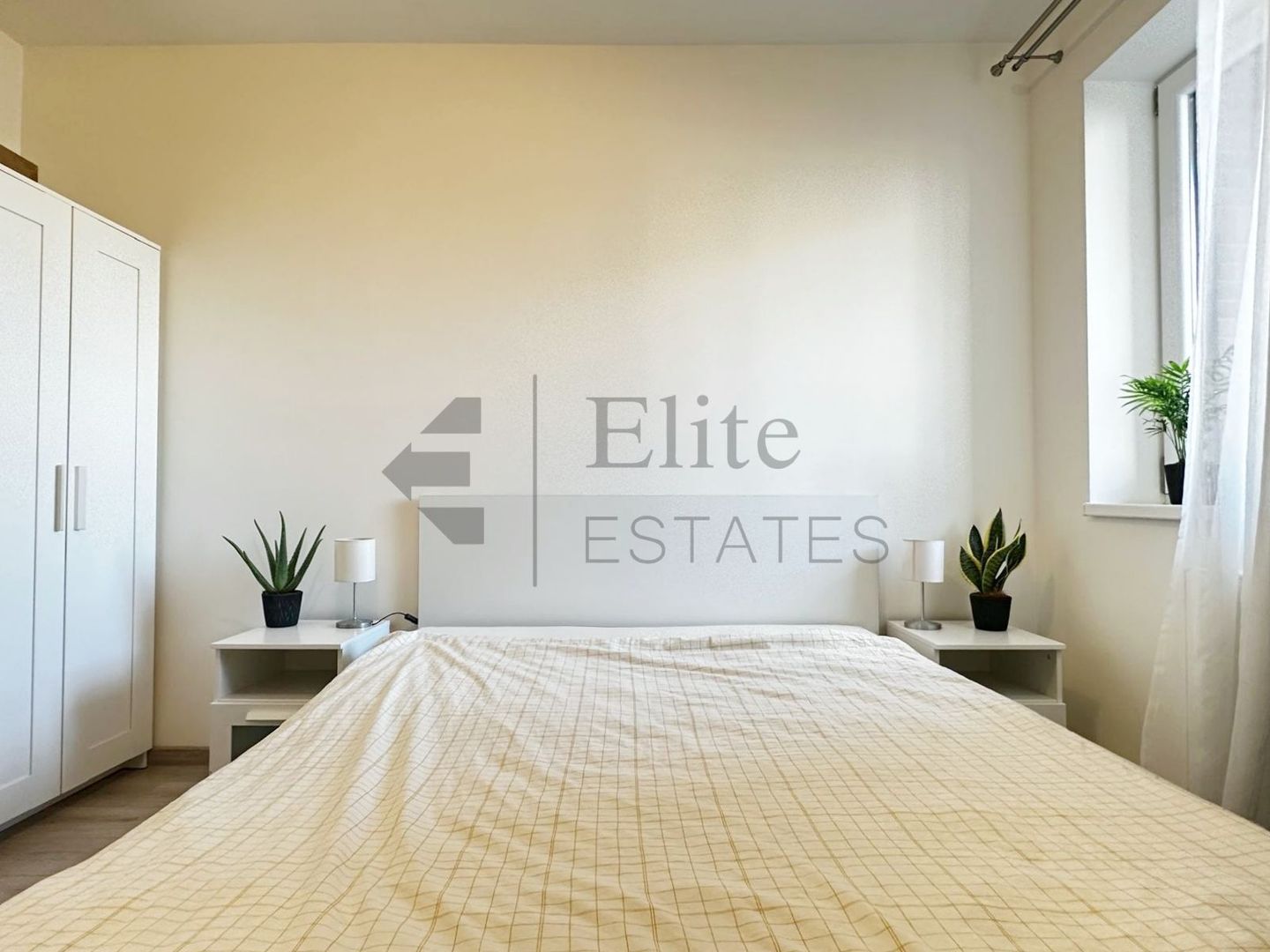 Apartament cu 2 camere de vanzare in Prima Universitatii - Poză 8