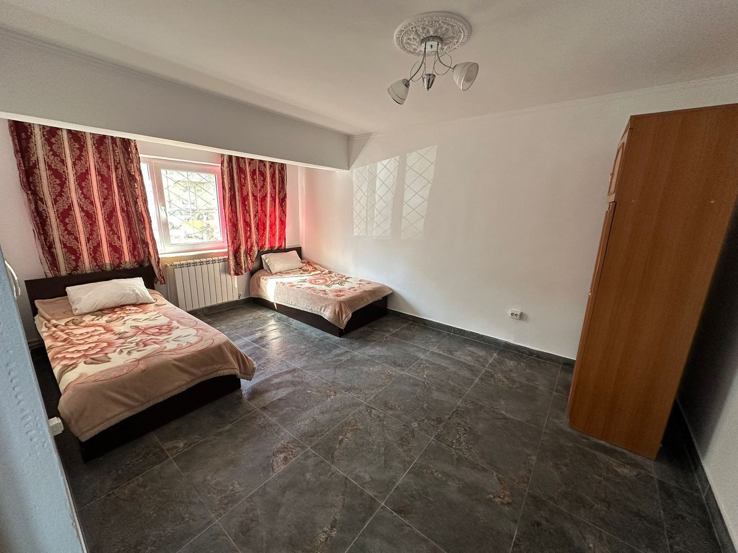 Apartament 3 camere | Bd. Tomis |  Zona Tomis 3 | Poziție excelentă - Poză 5