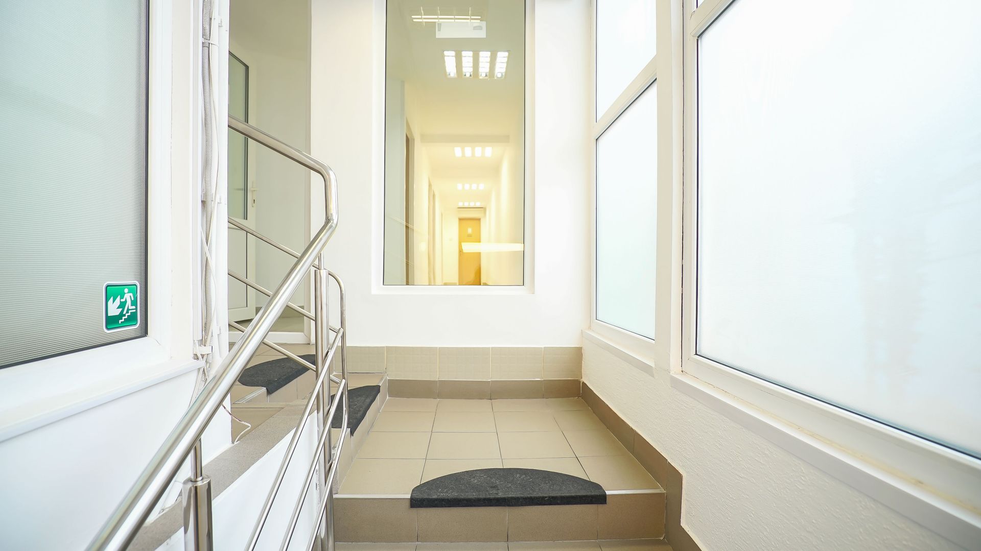 Spatiu Comercial modern 200mp, vad pietonal si auto, Bartolomeu - Poză 19