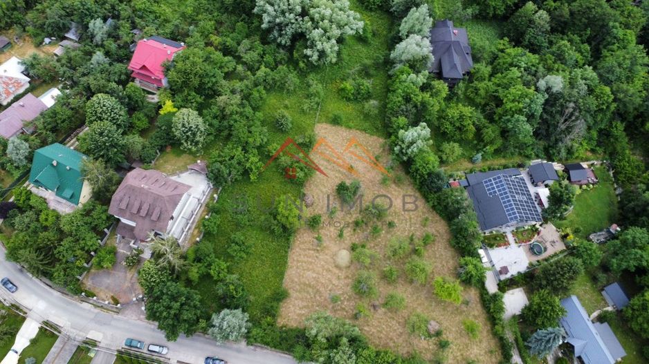 Teren 2037 mp, 17 ml deschidere, 28 euro/m2, vedere panoramica - Poză 1