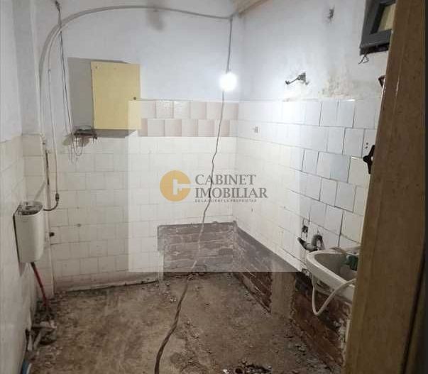 2 camere I Eminescu - Polona I Necesita renovare - Poză 2