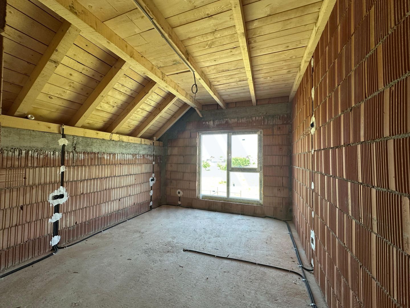 Casă tip duplex curte 350 mp 120 mp utili terasa 22 mp Sura Mare - Poză 12