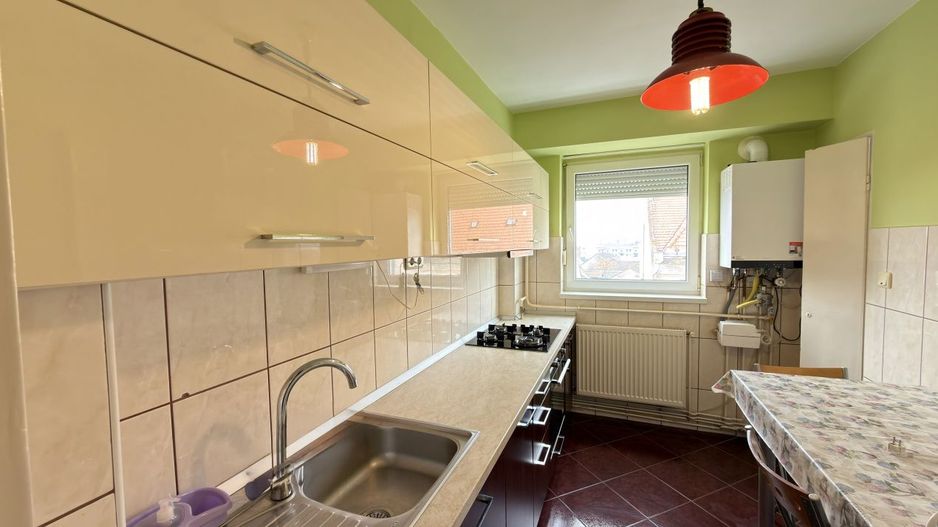 De Inchiriat Apartament 2 camere Republicii Etaj III - Carei-Comision 0% chiriaș - Poză 1