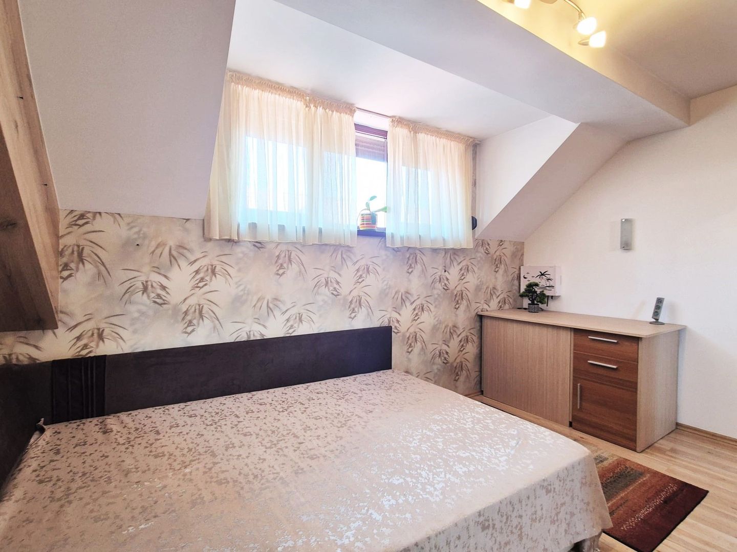 COMISION 0% - Apartament 2 camere renovat, mobilat-utilat, 53mp plus terasa20mp - Poză 13