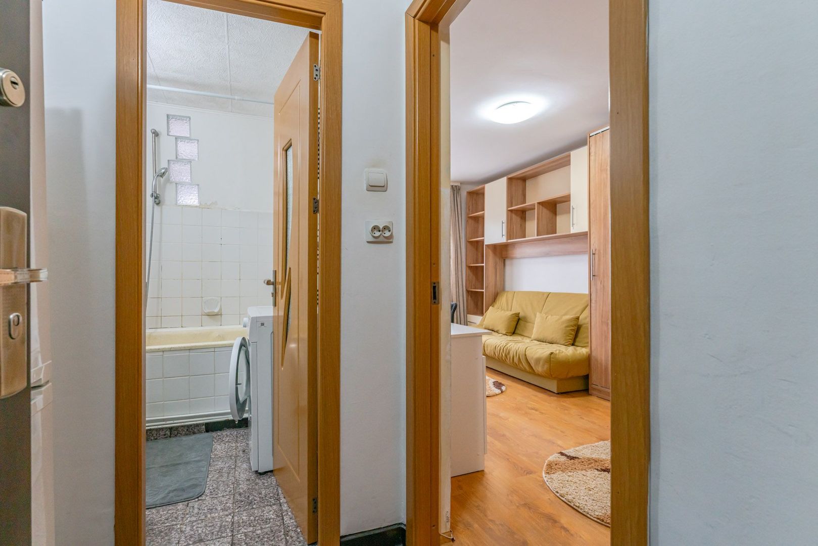 Garsoniera mobilata cu loc de parcare - Poză 7