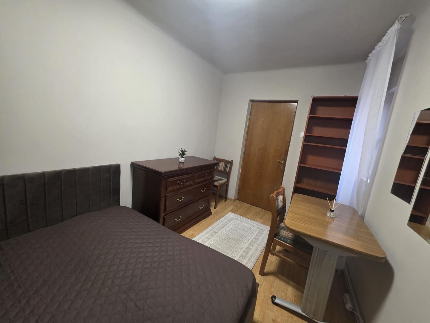 AP. 3 CAMERE CALEA 13 SEPTEMBRIE, MOBILAT MODERN, METROU 5 MINUTE - Poză 5