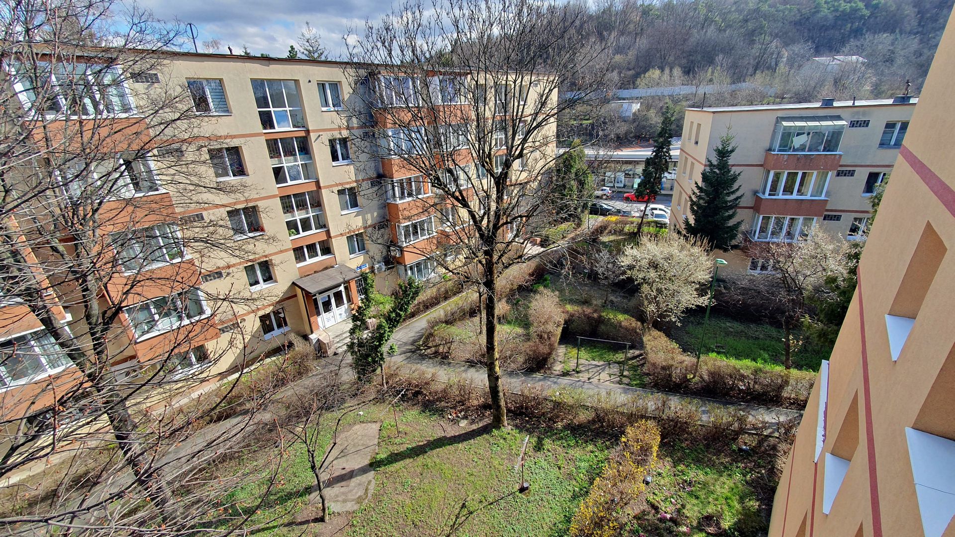 Comision Zero-Central-Bdul 15 Noiembrie apartament decomandat cf I - Poză 12