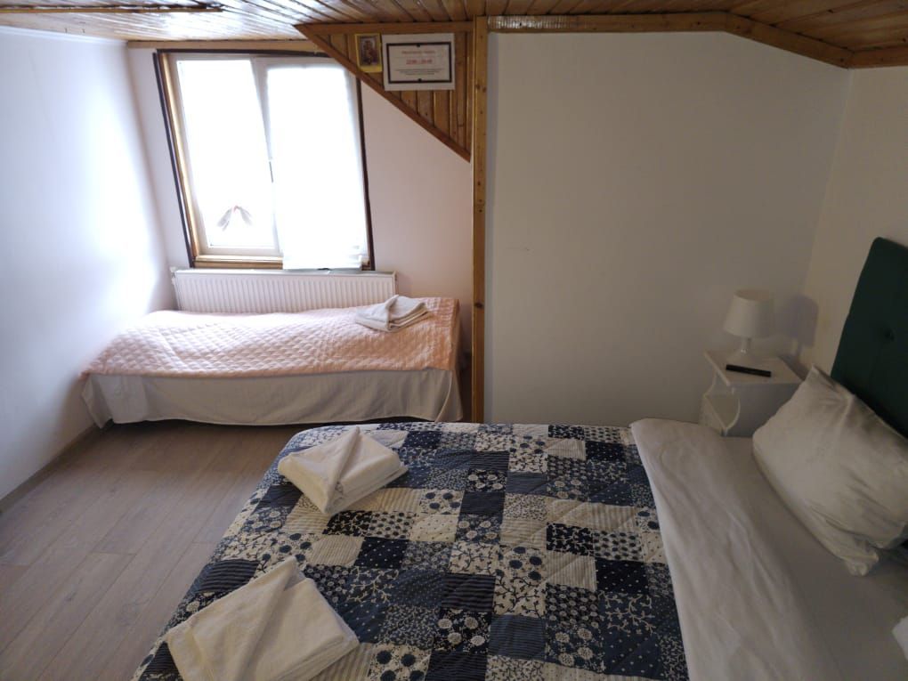 Pensiune la Cheia, moderna, functionala in totalitate, vedere mirifica (chirie) - Poză 7