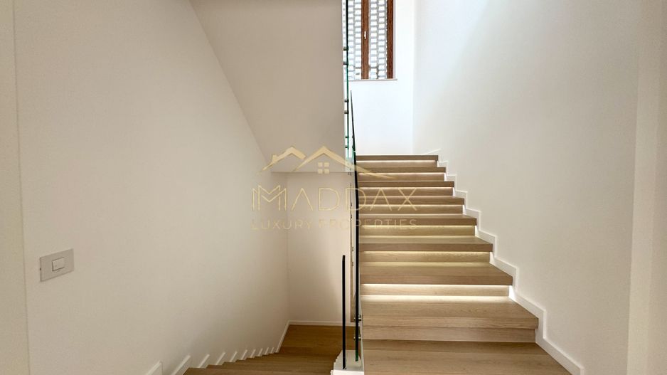 Vila cu 6 camere *575mp* / 2 locuri parcare // Pipera- Iancu Nicolae - Poză 43