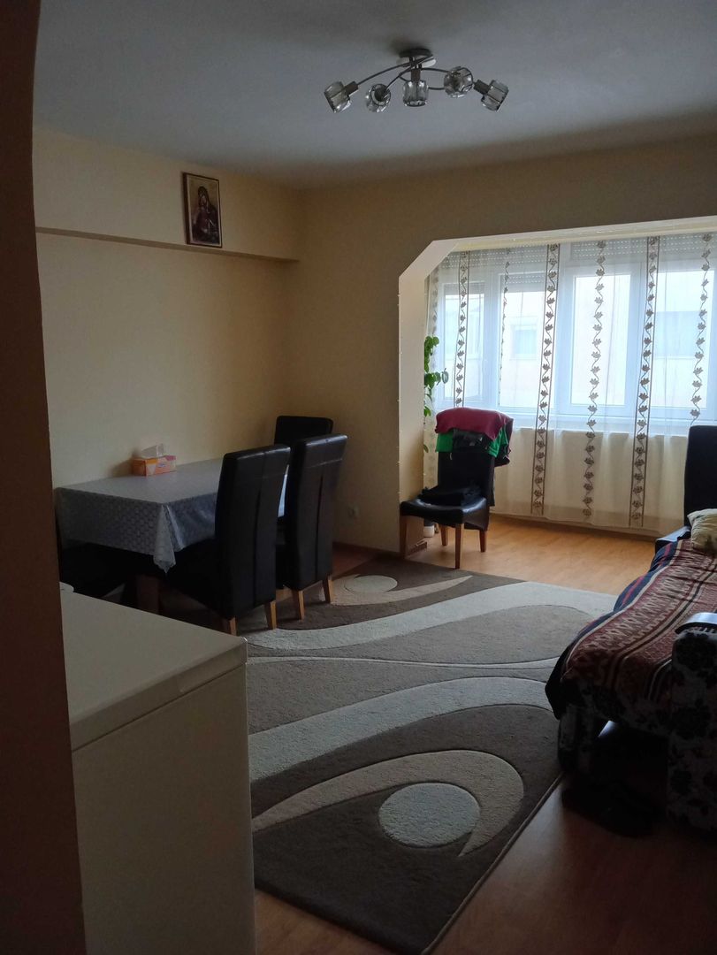 BRASADAS vinde ap 3 cam in Micro 16 la etajul 4/4. - Poză 1