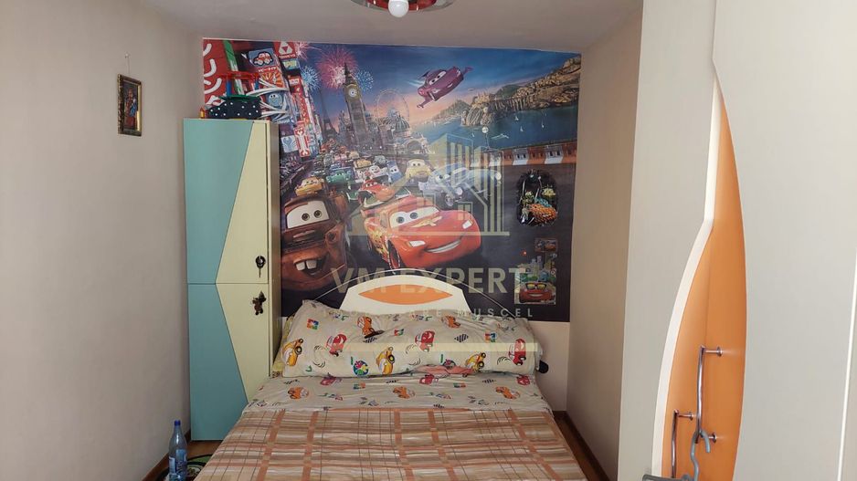 APARTAMENT 2 CAMERE, ETAJ 2, CAMPULUNG, ZONA TURN - Poză 3