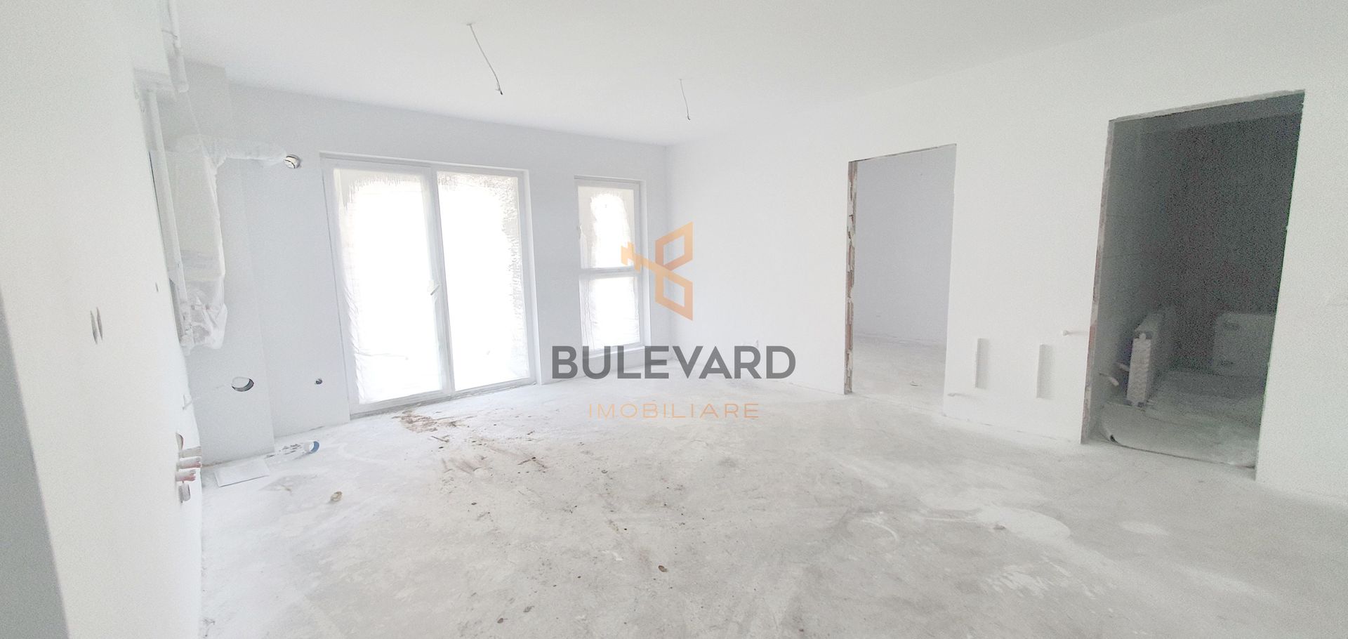 Apartament cu 3 camere, gradina de 100 mp + parcare exterioara! - Poză 2