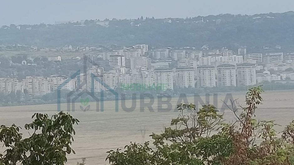 Teren de vanzare - Poză 1