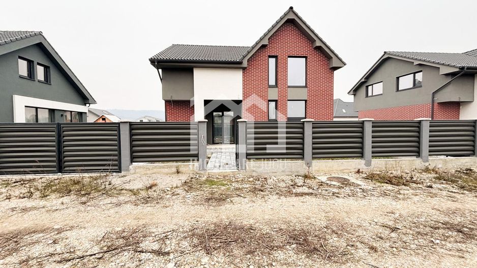 Casa individuala, 4 camere,  142mp,  curte 350mp,  Jucu de Mijloc - Poză 1