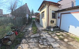 Două case în curte comună, 6 camere + 385 teren - zona semicentrală - Poză 18