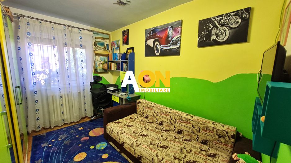 Apartament 4 Camere, Et 3, 82 mp, Decomandat, Mobilat, Utilat, Cetate - Poză 11