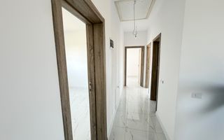 Duplex finalziat cu 4 camere si bucatarie inchisa in Giroc - Poză 3