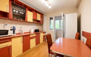 Apartament cu 3 camere de închiriat, Rogerius, etaj 1 - Poză 2