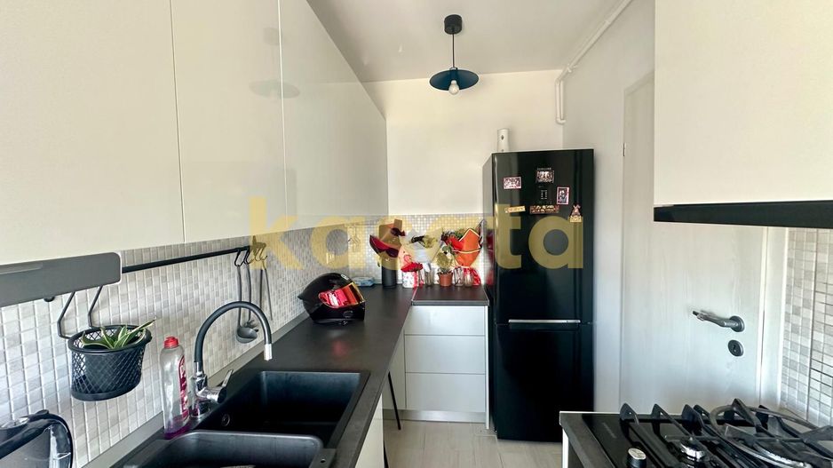 2 camere vanzare, luminos, loc de parcare - Poză 8