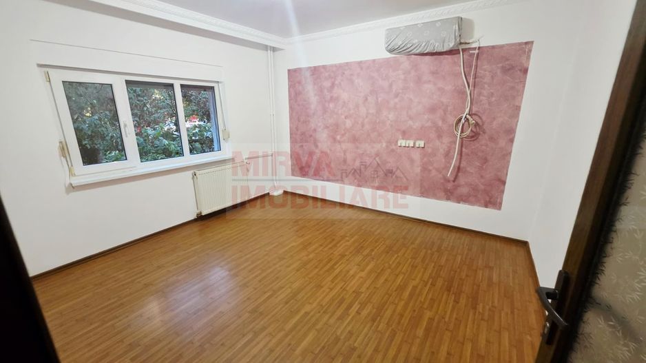 Apartament 2 camere de vanzare | Marasesti | an 1991 | Parter - Poză 17