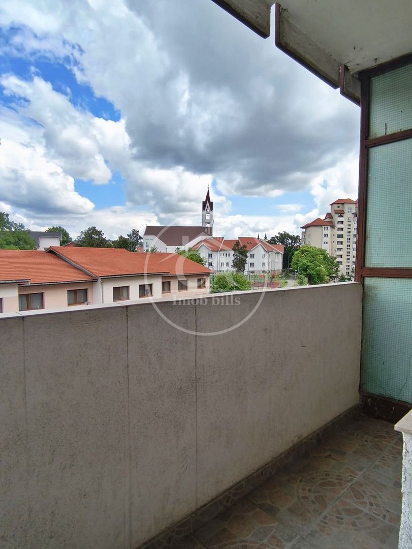 Apartament cu 4 camere de închiriat în zona Dacia, Oradea - Poză 15