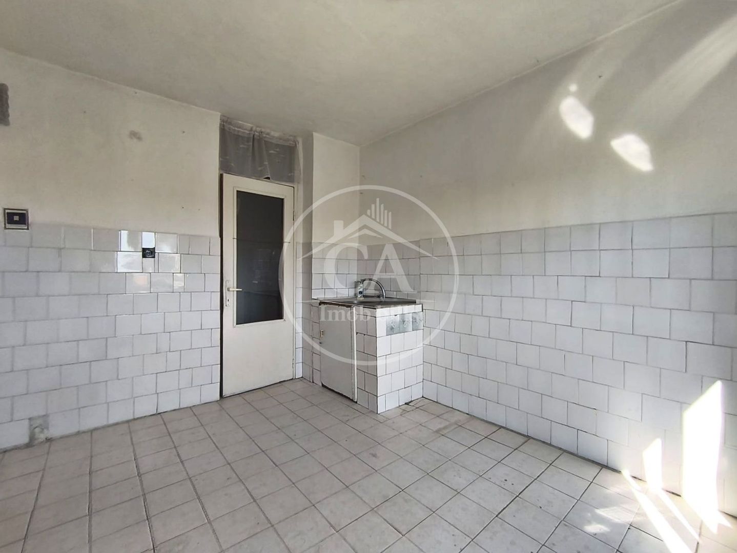 Apartament cu 2 camere de vanzare in Rogerius Oradea - Poză 9
