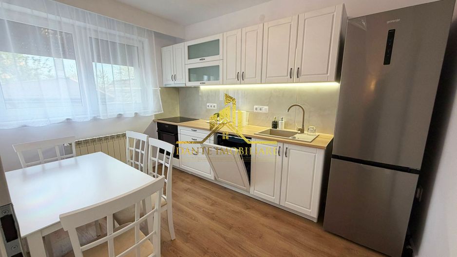 Casa, 6 camere, ultrafinisata, lux, curte, garaj, Andrei Muresanu - Poză 3