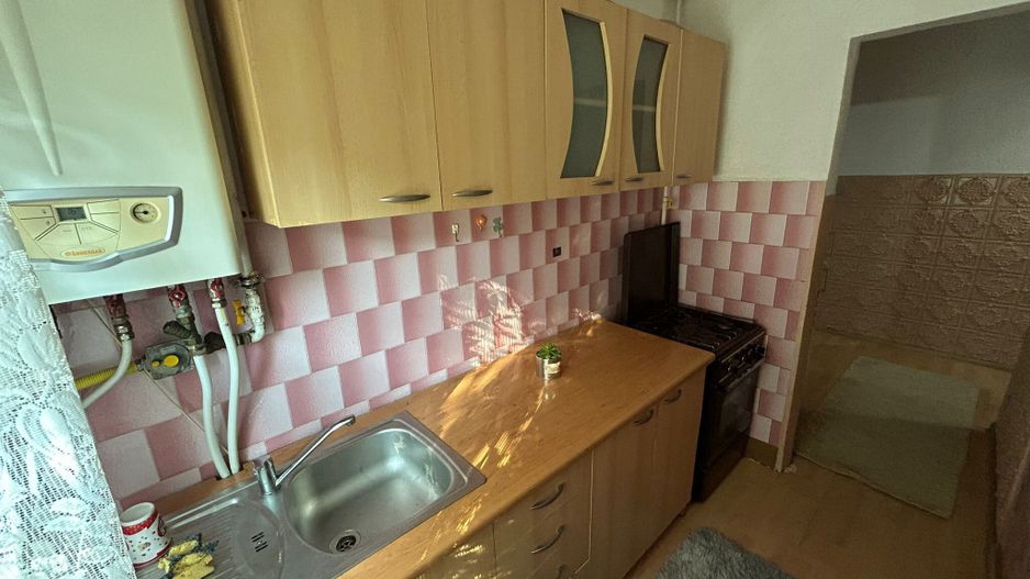 Apartament 2 camere, etaj 2 - Cugir - Poză 6