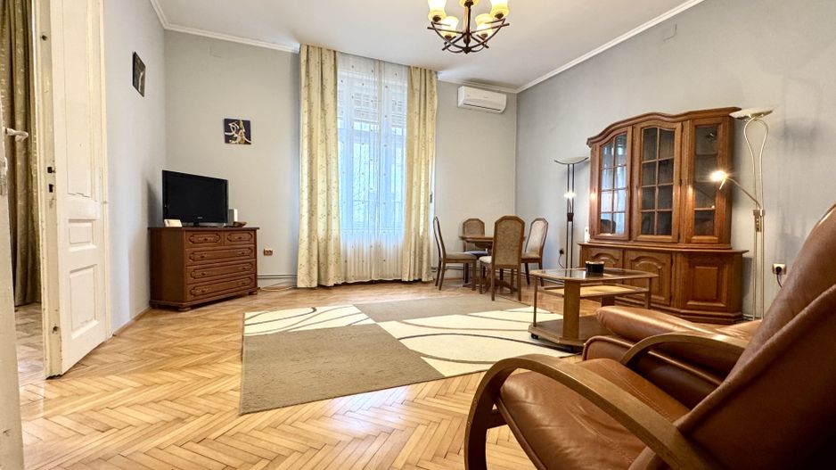 Apartament 2 camere la casă, curte și liniște,  lângă centrul orașului - Poză 3