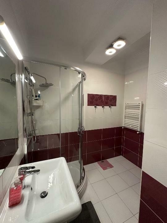 3 rooms apartment for sale | Aviatiei | 2 parking spaces - Poză 7