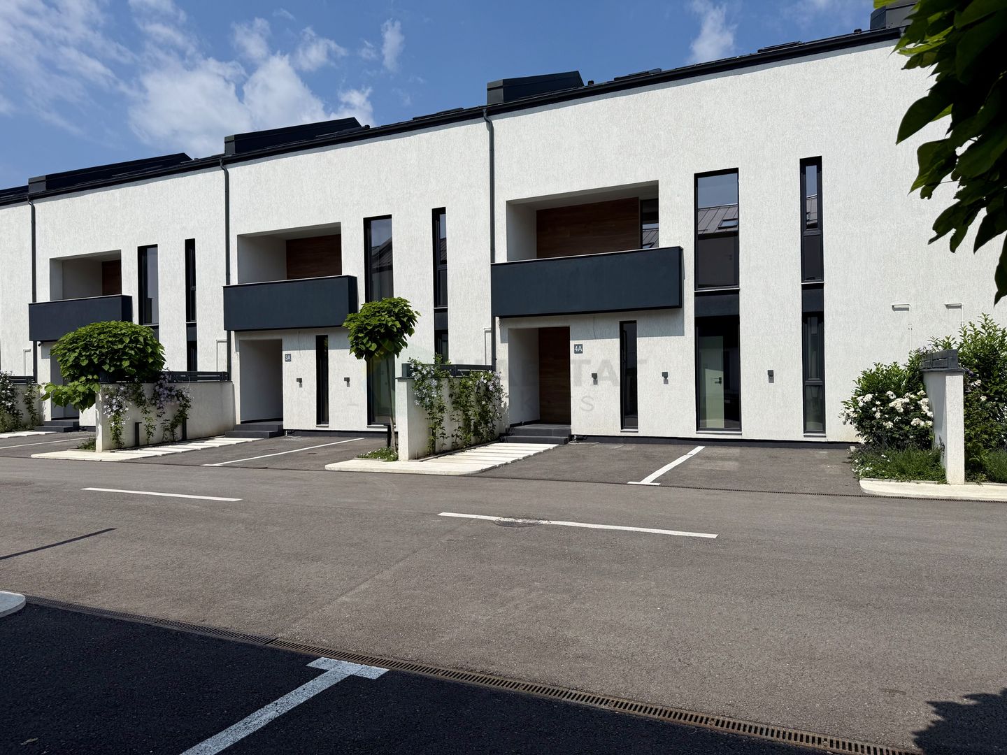 Disponibila acum in zona Matei Millo | Vila moderna 5 camere - Poză 2