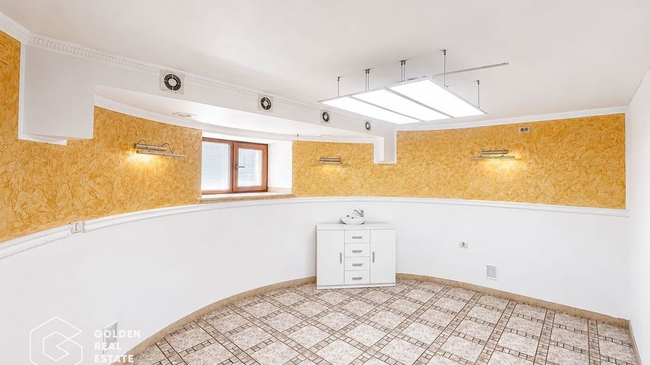 Spatiu pretabil salon infrumusetare, cabinet, 8 camere, Boul Rosu, 200mp - Poză 4